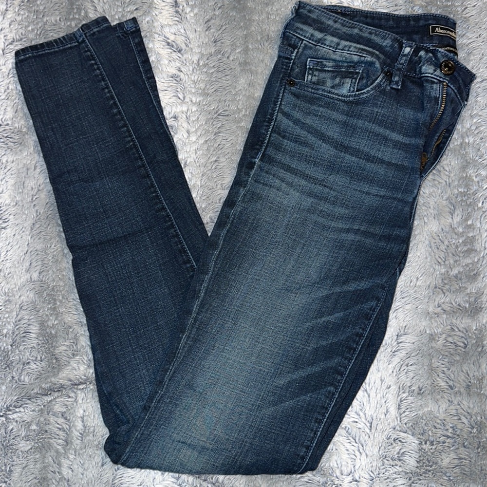 Abercrombie & Fitch Signature Collection Super Skinny Jeans